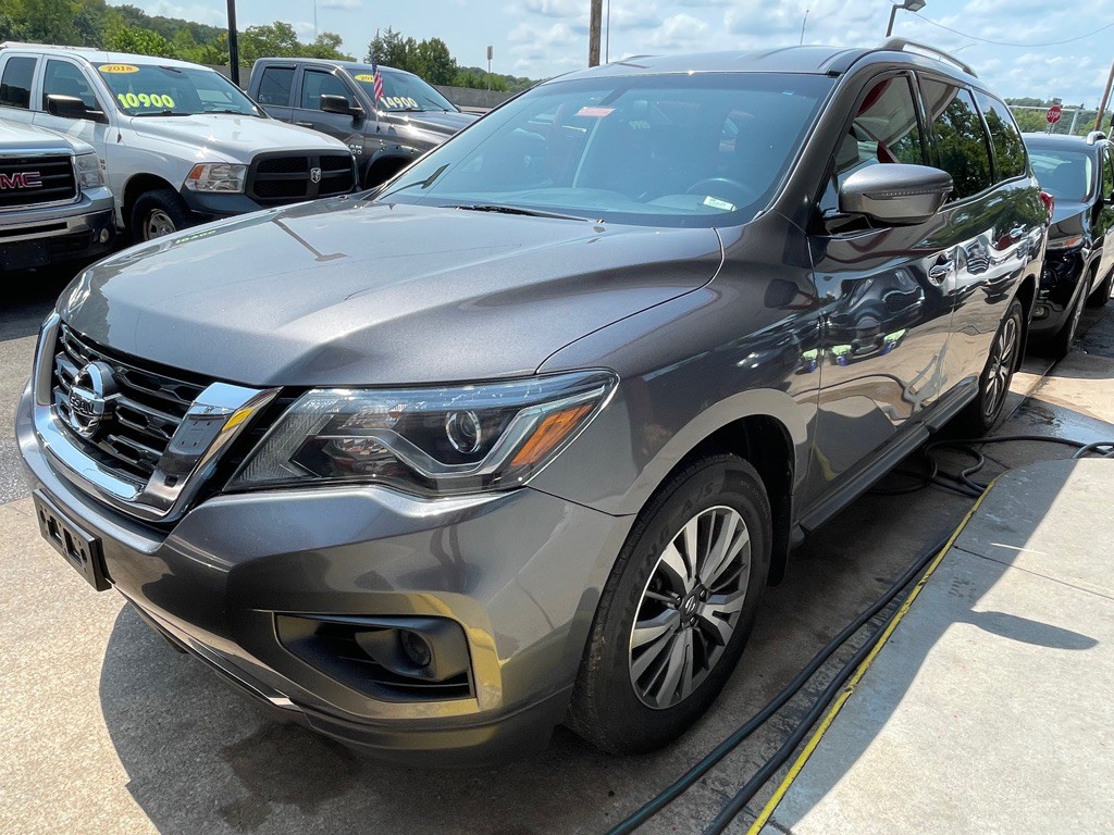 2017 Nissan Pathfinder Image 4