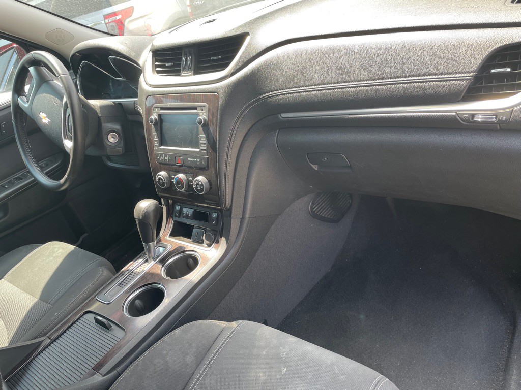2017 Chevrolet Traverse Image 8