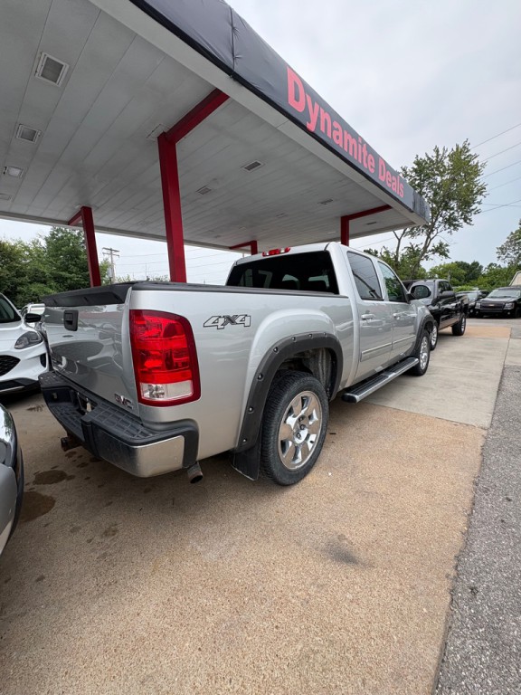 2011 GMC Sierra Image 3