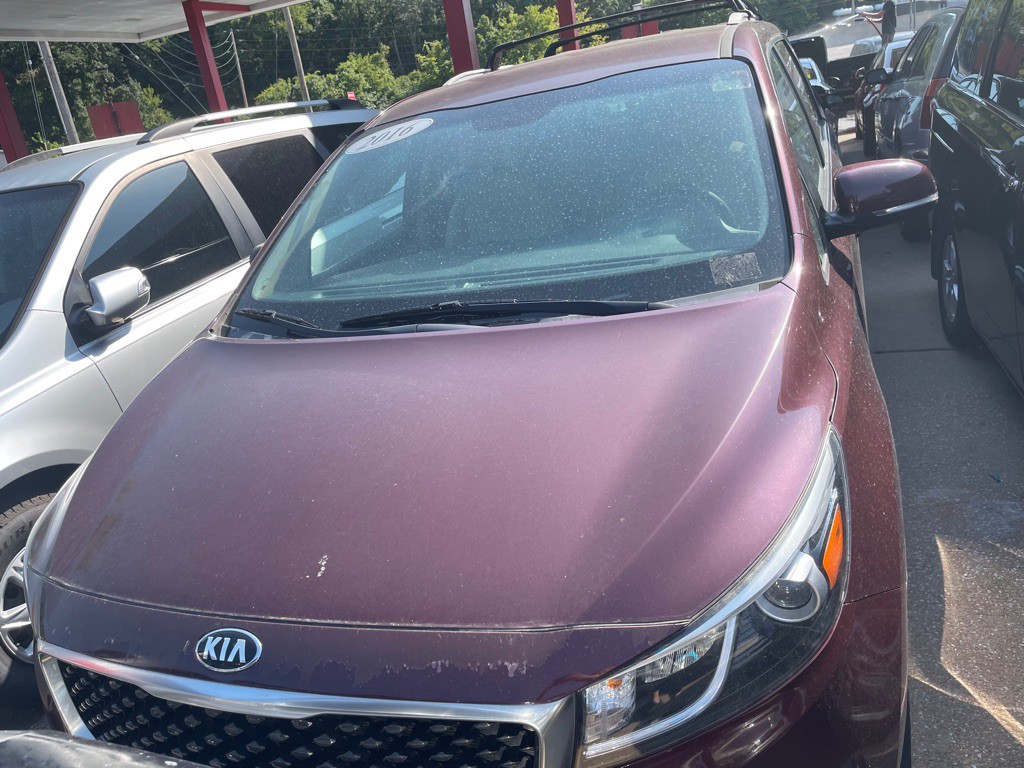2016 Kia Sedona Image 2