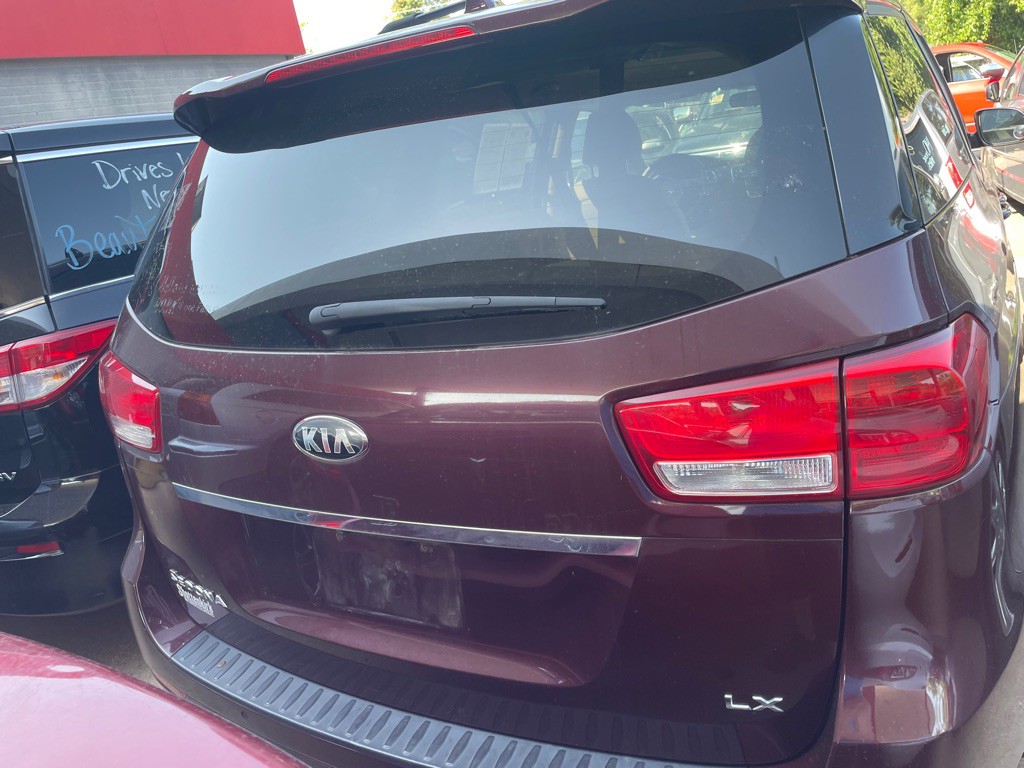 2016 Kia Sedona Image 5