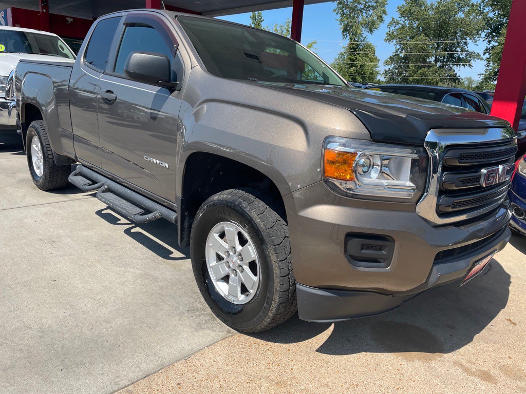2016 GMC Canyon Image 2