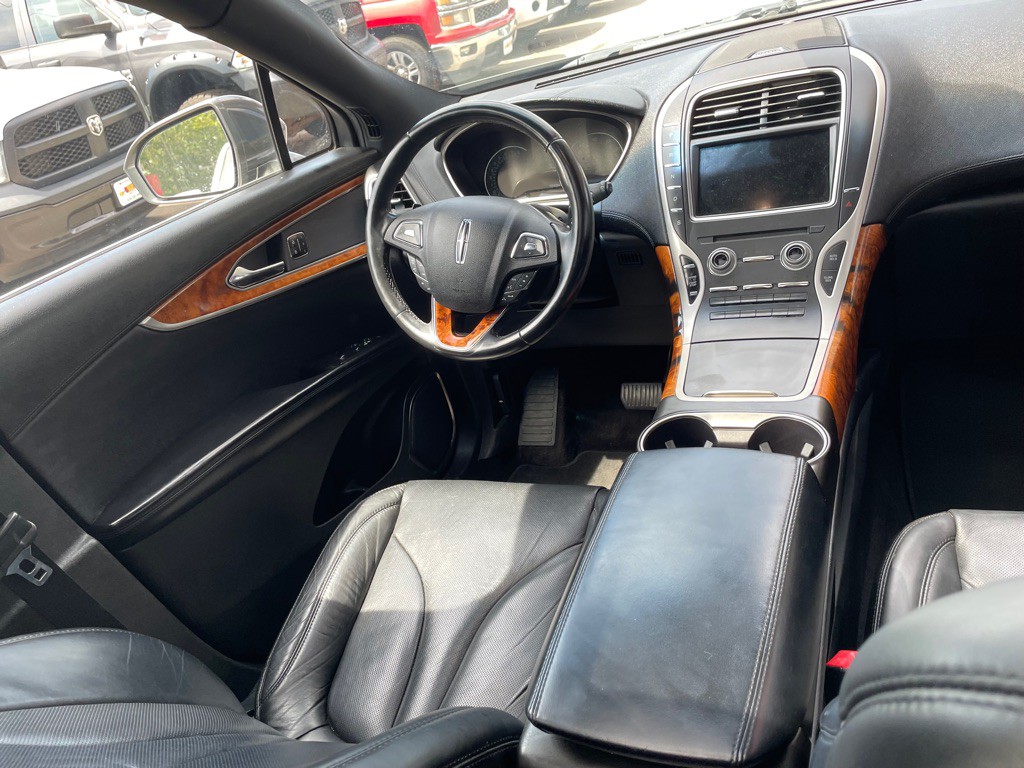 2017 Lincoln MKX Image 8