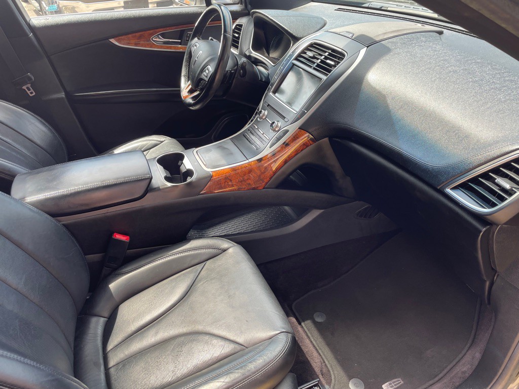 2017 Lincoln MKX Image 9