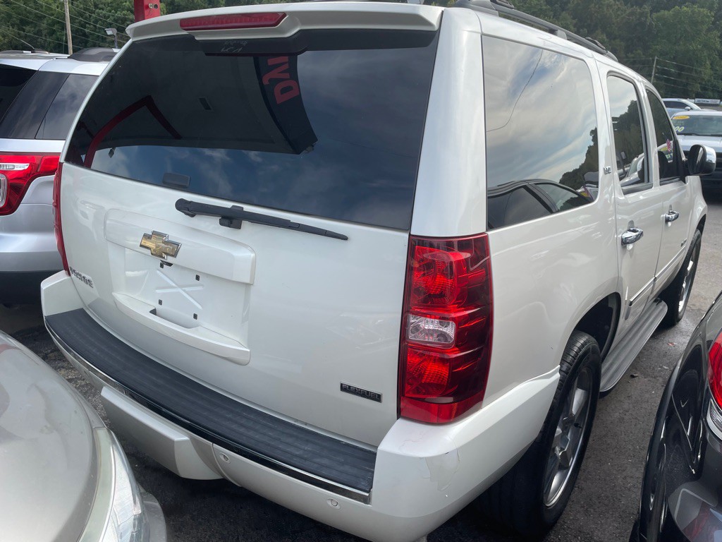 2011 Chevrolet Tahoe Image 6