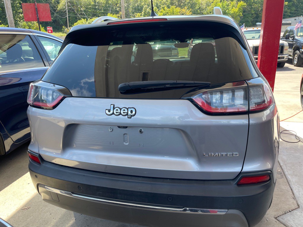 2019 Jeep Cherokee Image 5