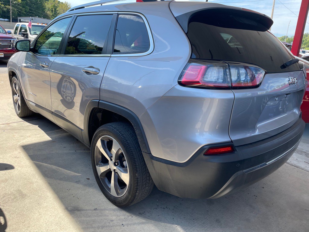 2019 Jeep Cherokee Image 6