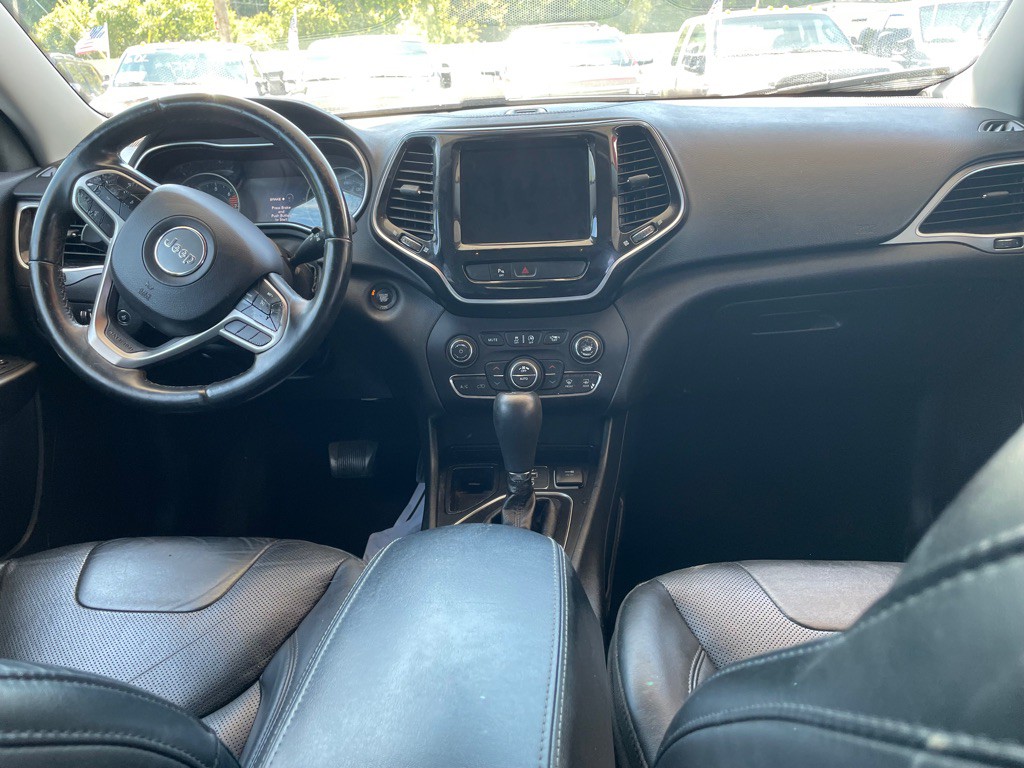 2019 Jeep Cherokee Image 8