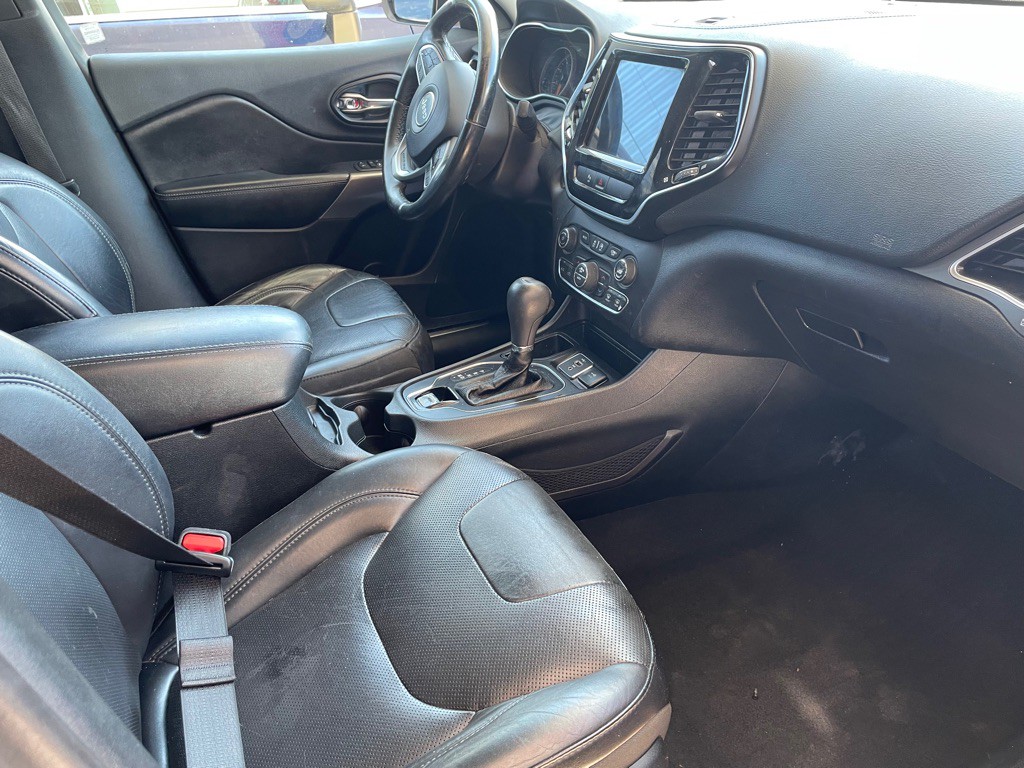 2019 Jeep Cherokee Image 9