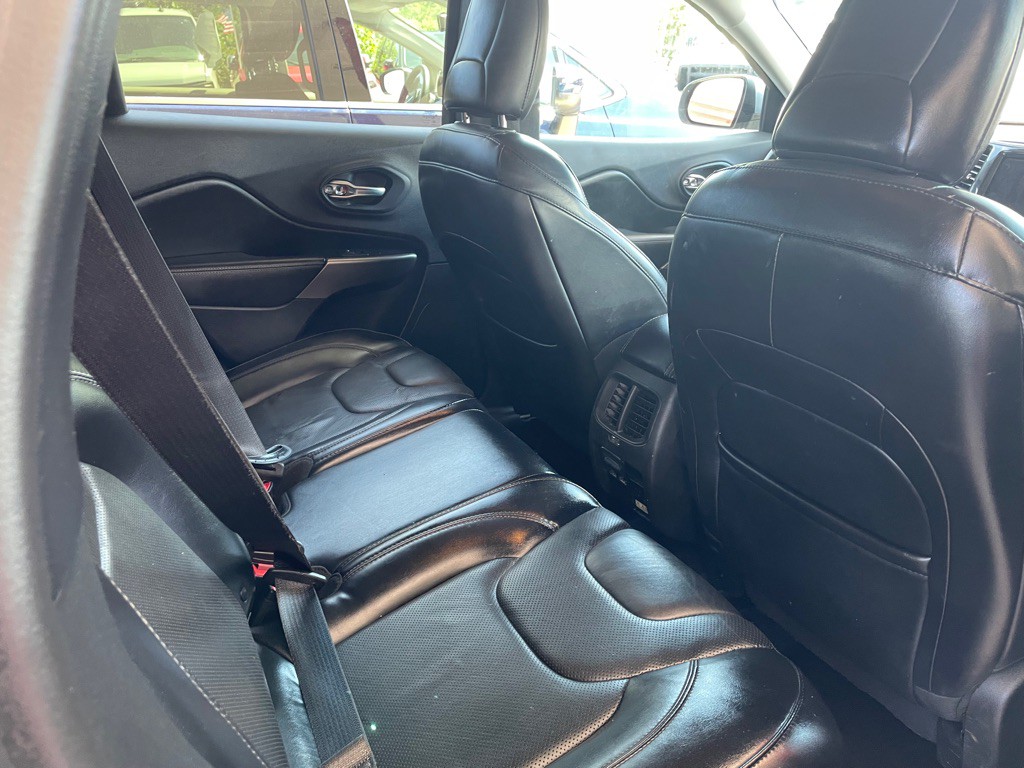 2019 Jeep Cherokee Image 10