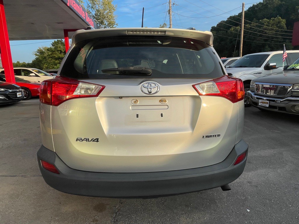 2015 Toyota Rav4 Image 6