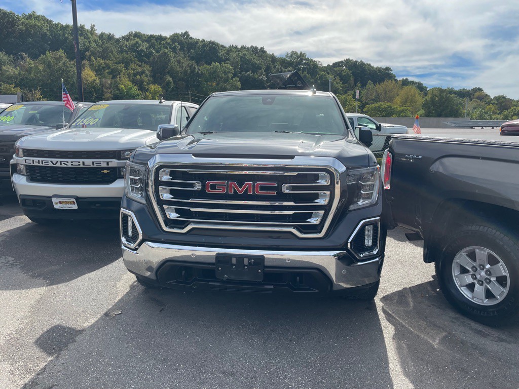 2020 GMC Sierra Image 2