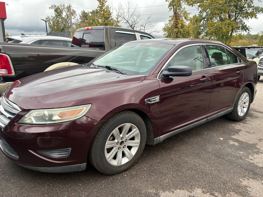 2011 Ford Taurus Image 4