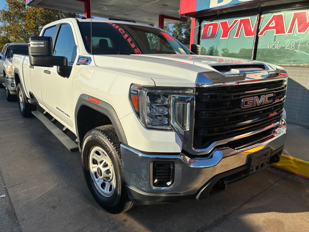 2020 GMC Sierra Image 2