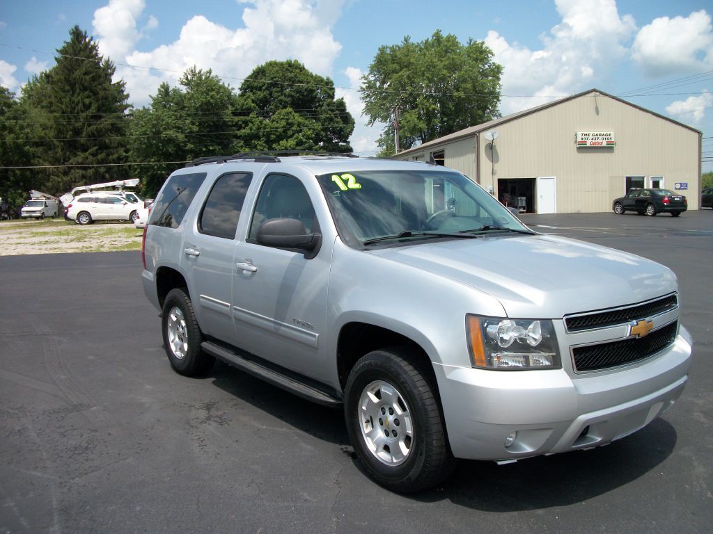 2012 Chevrolet Tahoe Image 2