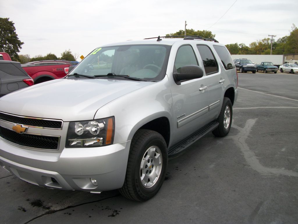 2012 Chevrolet Tahoe Image 1