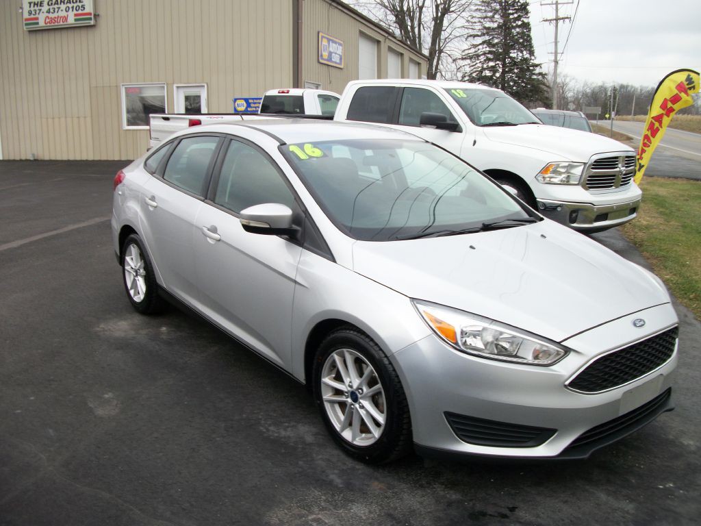 2016 Ford Focus Image 2
