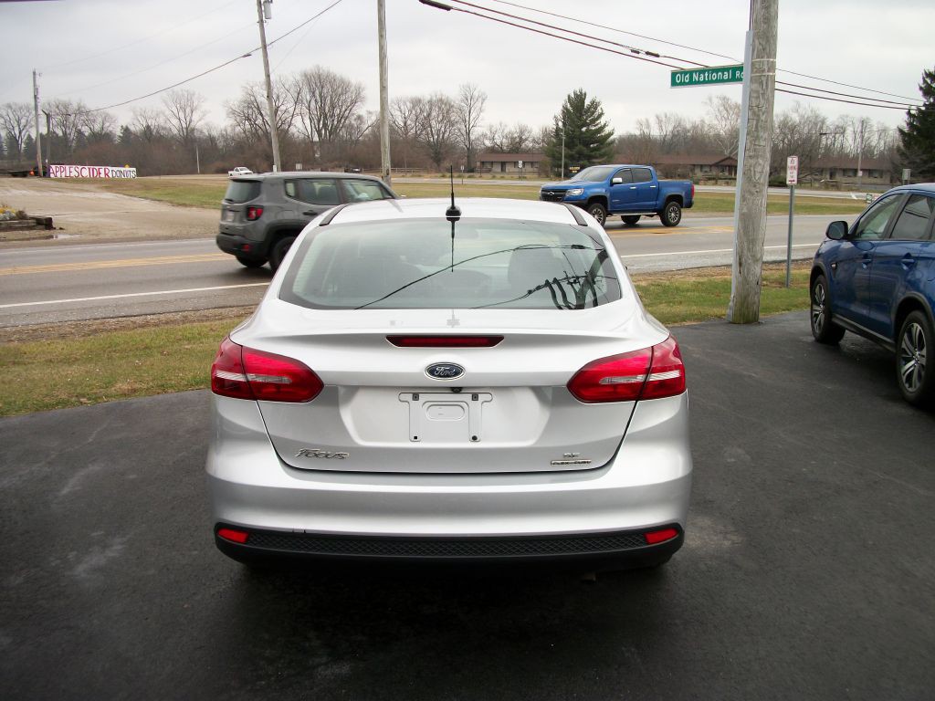 2016 Ford Focus Image 3