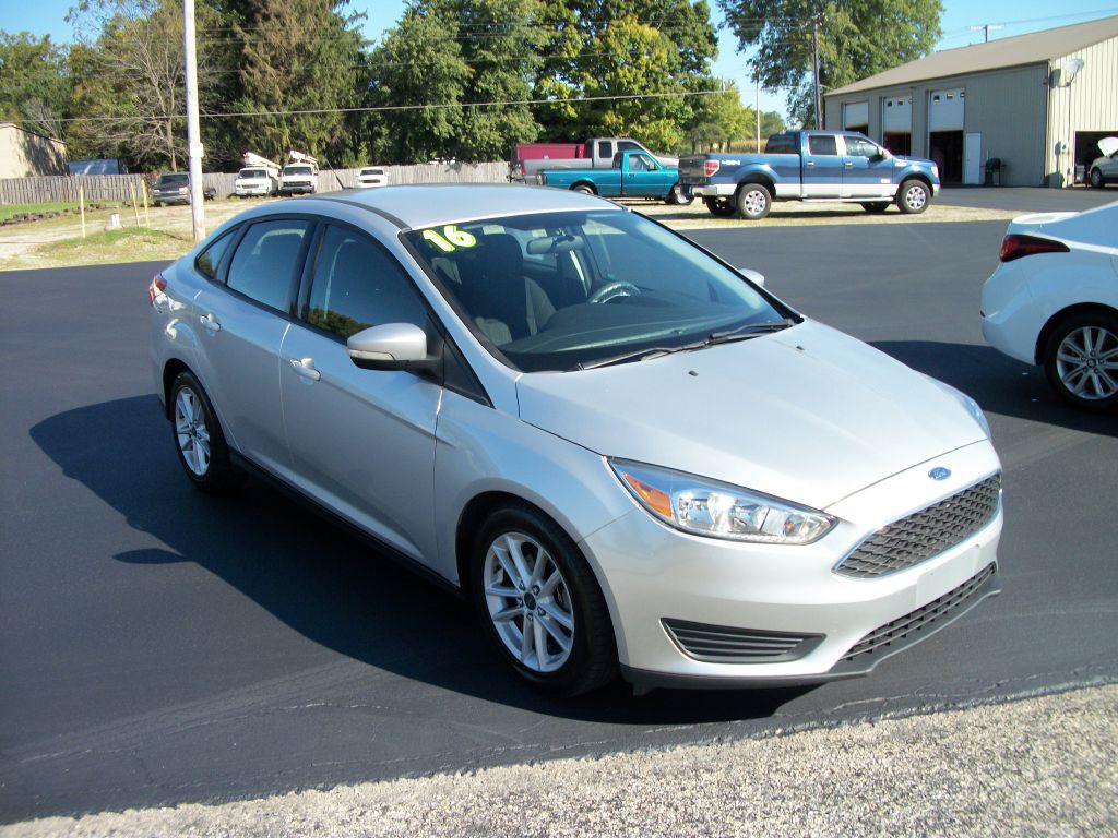 2016 Ford Focus Image 2