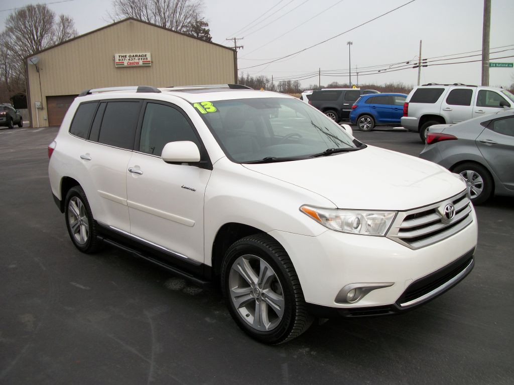 2013 Toyota Highlander Image 2