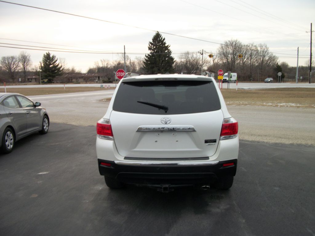 2013 Toyota Highlander Image 3