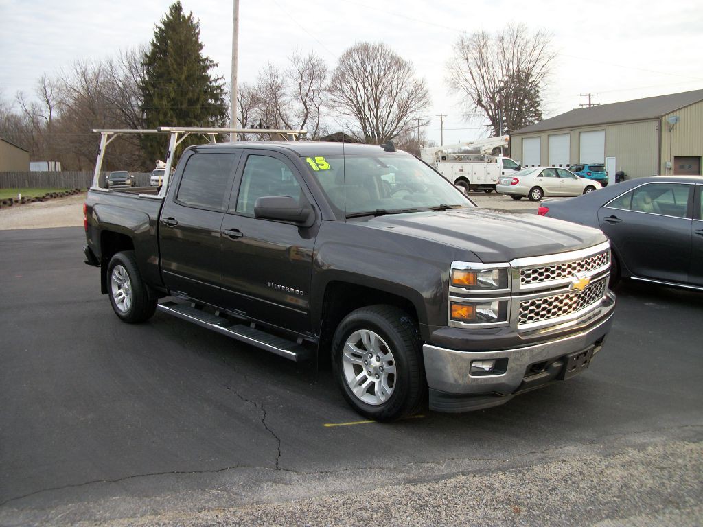 2015 Chevrolet Silverado 1500 Image 2