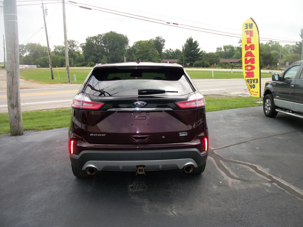 2019 Ford Edge Image 3