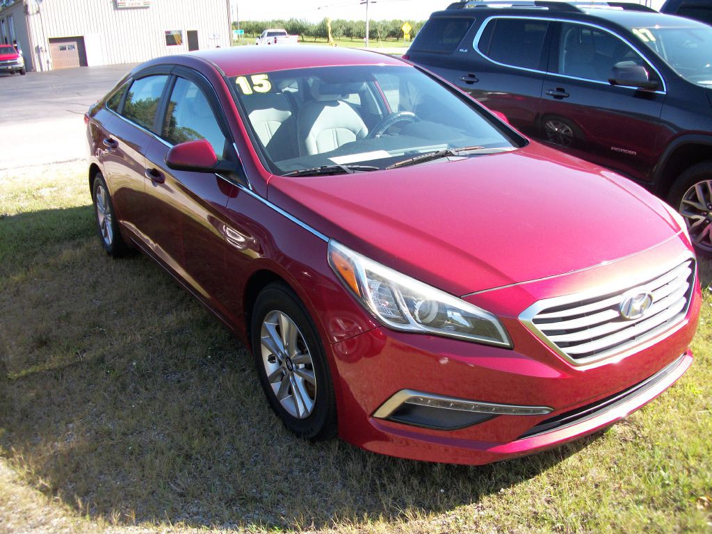 2015 Hyundai Sonata Image 2