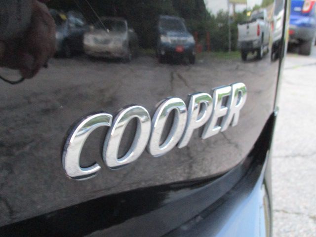 2016 MINI Cooper Image 19