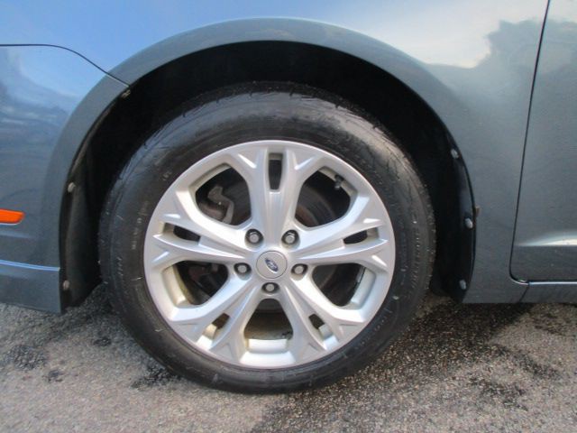 2012 Ford Fusion Image 19