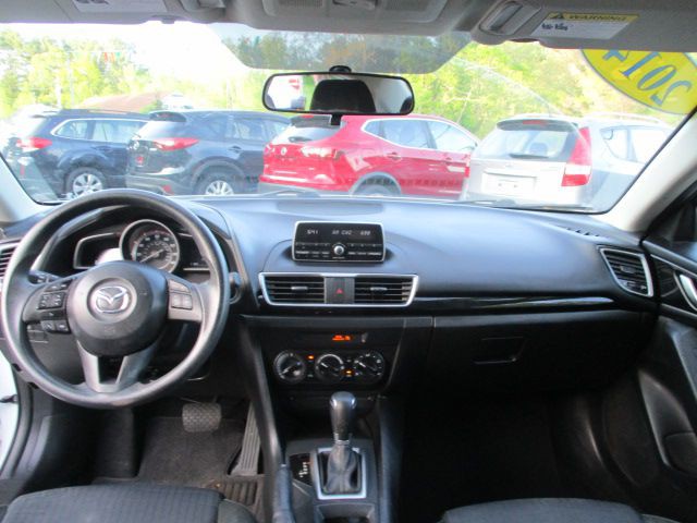 2014 Mazda Mazda3 Image 8