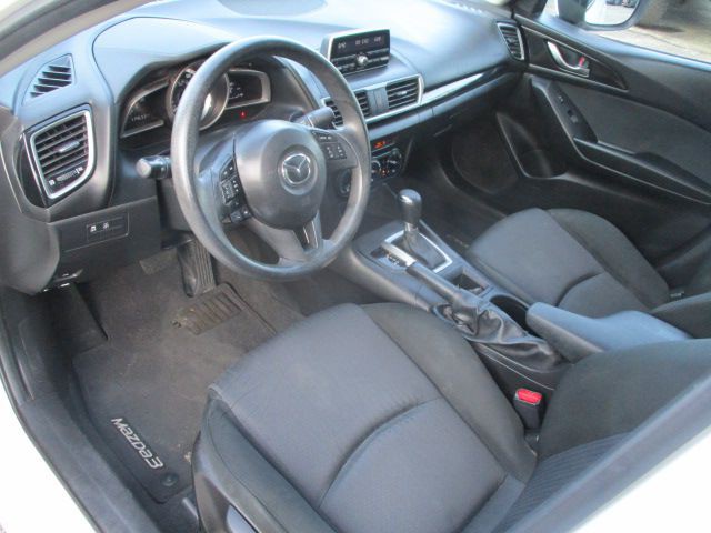 2014 Mazda Mazda3 Image 10