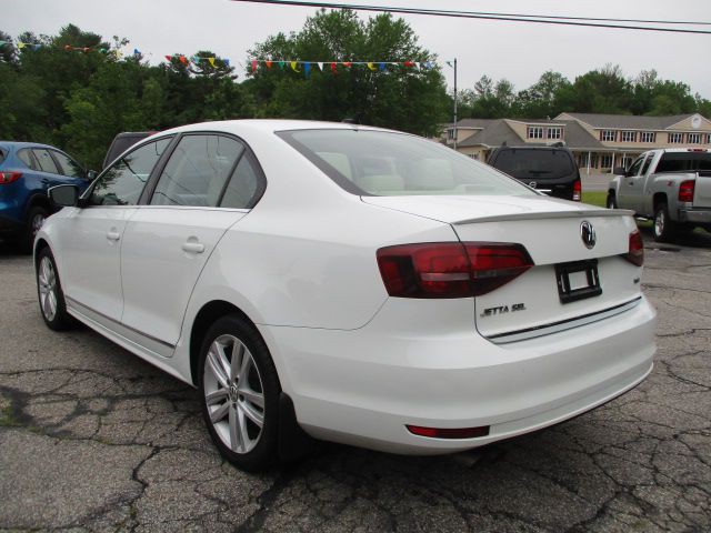 2017 Volkswagen Jetta Image 4