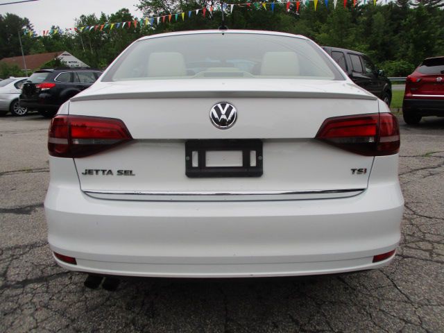 2017 Volkswagen Jetta Image 5