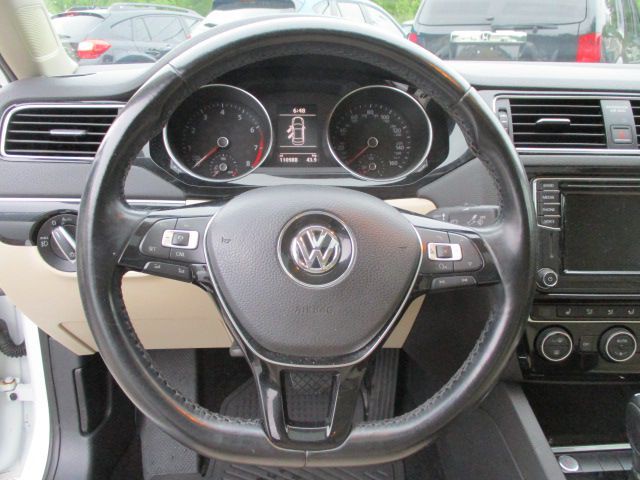 2017 Volkswagen Jetta Image 9