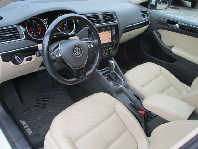 2017 Volkswagen Jetta Image 14