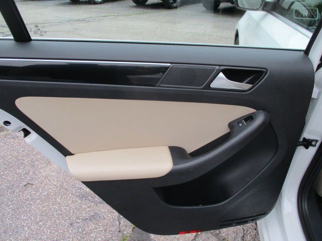 2017 Volkswagen Jetta Image 18