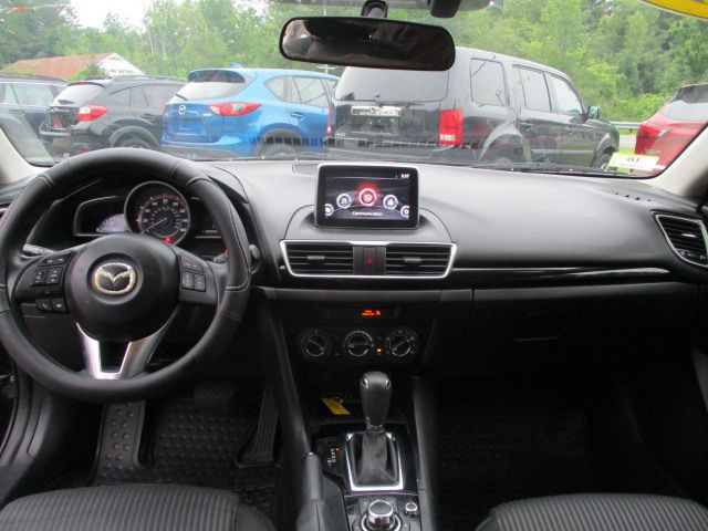 2016 Mazda Mazda3 Image 8