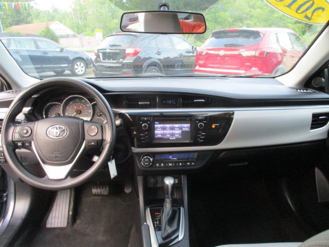 2016 Toyota Corolla Image 8
