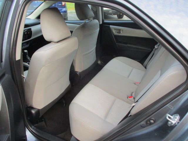 2016 Toyota Corolla Image 14