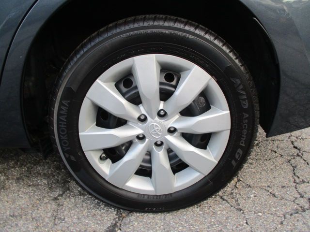 2016 Toyota Corolla Image 19