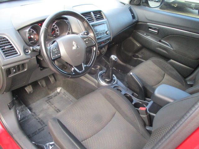2016 Mitsubishi Outlander Image 12