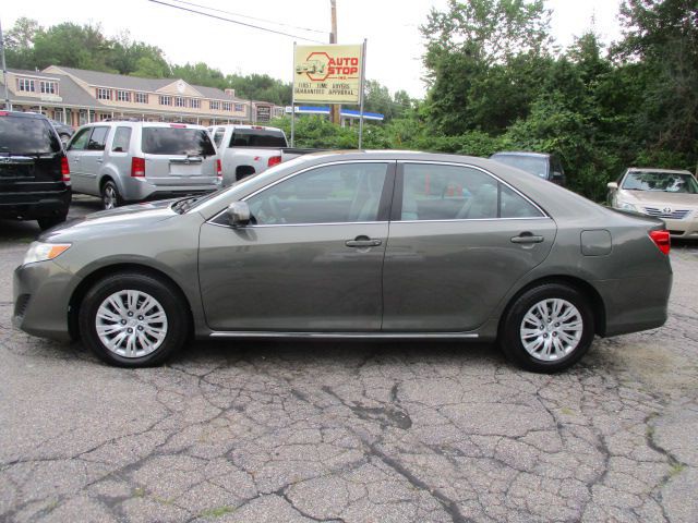 2012 Toyota Camry Image 3