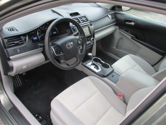 2012 Toyota Camry Image 13
