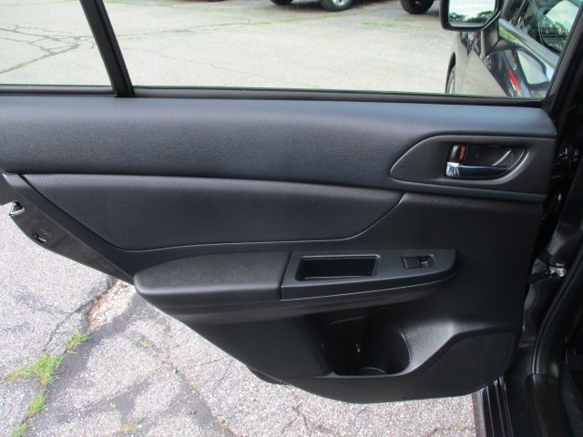 2014 Subaru Impreza Image 16