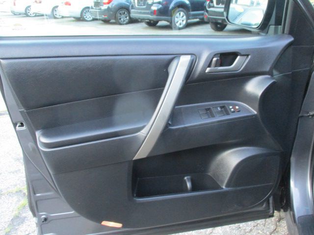 2013 Toyota Highlander Image 15
