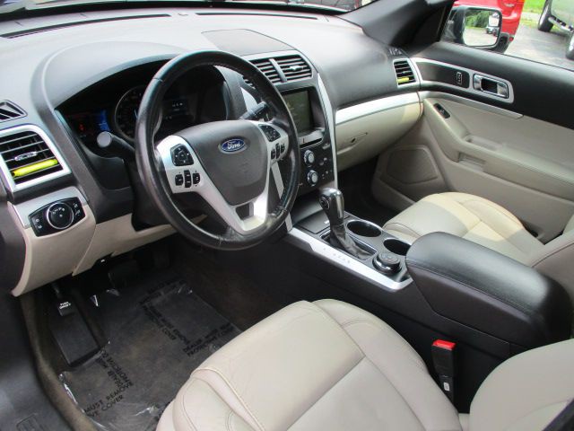 2013 Ford Explorer Image 14