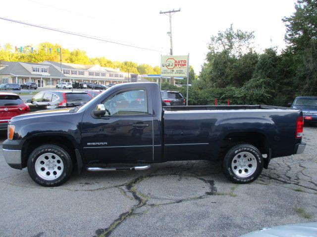 2011 GMC Sierra Image 3