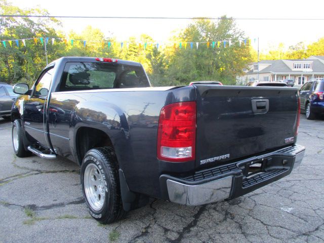 2011 GMC Sierra Image 4