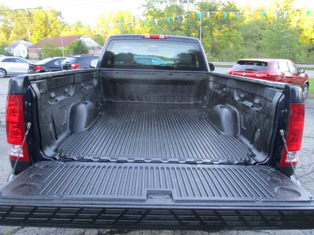 2011 GMC Sierra Image 8